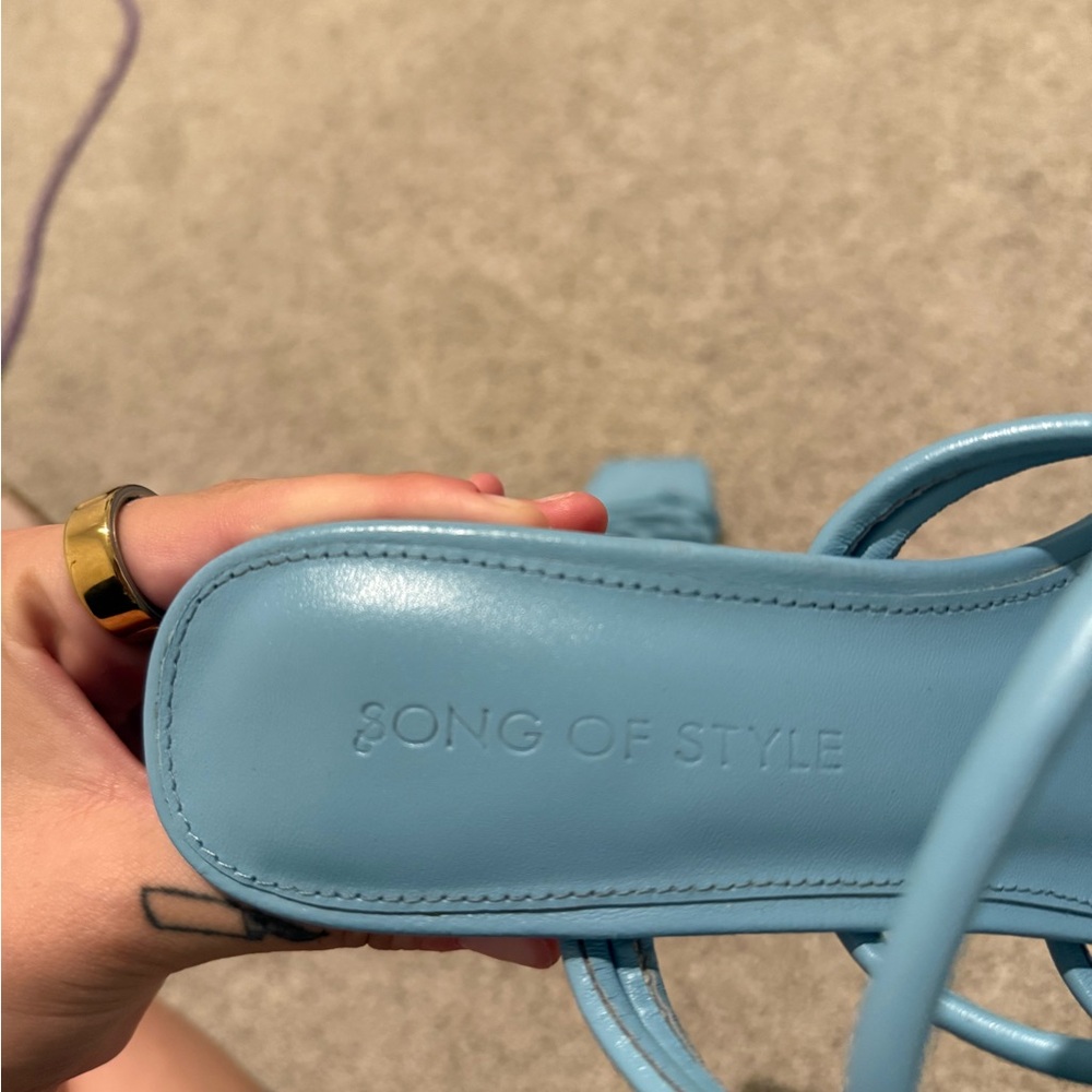Song of Style Noelle Heel in Blue - Picture 4 of 6